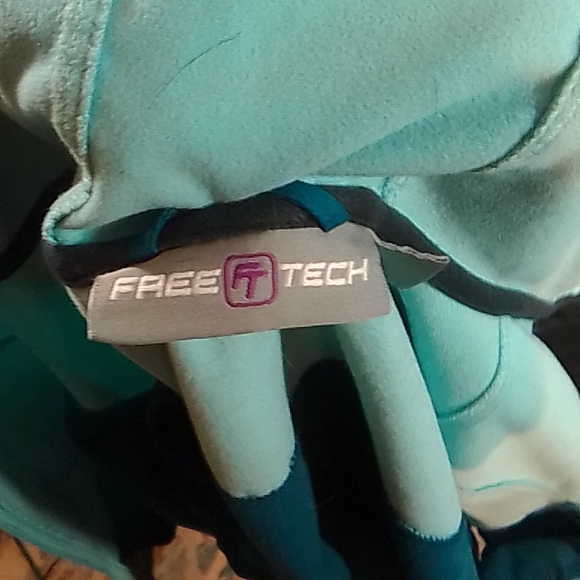 Free Tech jacket 2x - Picture 4 of 5
